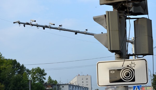 Камеры на дорогах Москвы научатся распознавать ДТП